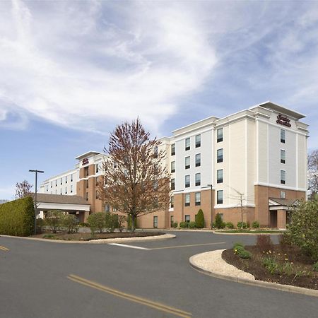 Hampton Inn & Suites Yonkers - Westchester Экстерьер фото