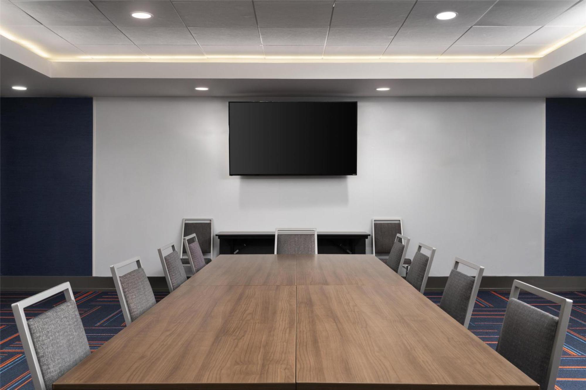 Hampton Inn & Suites Yonkers - Westchester Экстерьер фото